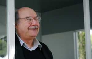 O jovem padrinho e a prata da casa