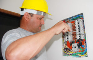 Amanhã é dia de comemorar o eletricista