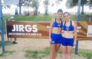 Vôlei de praia: Ana Paula e Solange vencem os Jirgs