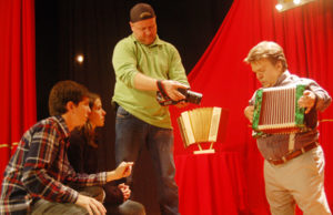 Apoteose vence o concurso de curtas-metragens