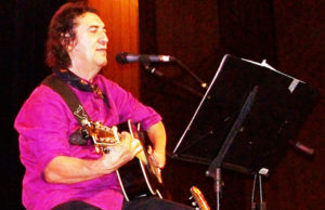 João Chagas Leite anima a noite de hoje na Confraria Nativista