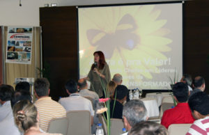 Conpasul traz autora renomada para desenvolvimento de lideranças