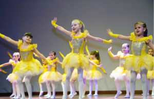 Colégio Mauá realiza 15º Dançarte "Uma noite na Broadway"