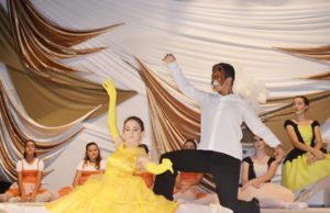 A Bela e a Fera traz a magia do balé