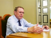 Obras do Centro Administrativo não terão sequência, diz o prefeito