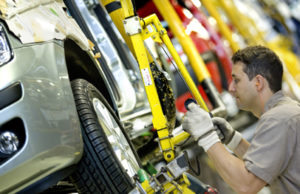 Indústria registra queda de 0,6% em novembro