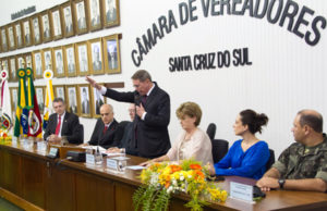 Prefeito eleito de Santa Cruz, Telmo Kirst já tomou posse