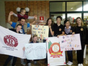 Ato humanitário: Rotaract Club distribui mais de 500 abraços