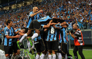 Libertadores: Grêmio atropela Caracas e lidera Grupo 8