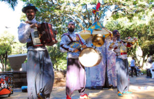 Teatro: Corsários Inversos atracam em Santa Cruz do Sul