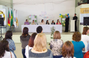 Ato solene marca aniversário do Colégio Luiz Dourado