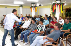 Leandro Vuaden ensina os macetes da arbitragem