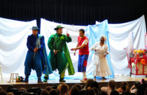 Teatro: Um barquinho viajante