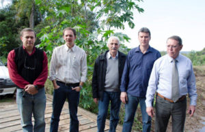 Prefeitura realiza desassoreamento no Arroio Lajeado