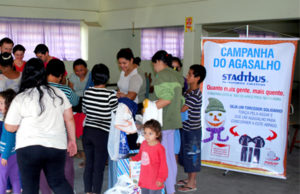 Stadtbus/Assaf entregam doações