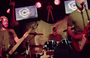 Os Jacintos lançam o clipe "Mês de Junho"