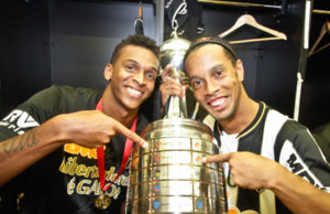 Ronaldinho: um jogador repleto de glórias