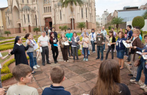 Professores e funcionários recebem capacitação