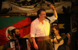 Confraria traz João de Almeida Neto