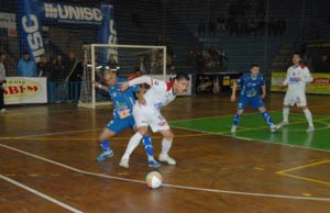 Assaf enfrenta o Santo Ângelo