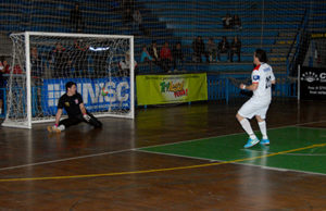 Futsal: Assaf aplica 8 a 3 no São Luiz