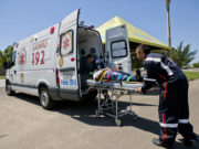 Santa Cruz recebe duas novas ambulâncias do SAMU