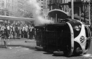 Sessão Amigos do Cinema exibe hoje "O Dia Que Durou 21 Anos"