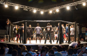 A dança e as lutas se integram no Poli