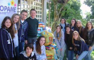 Estudantes Maristas fazem campanha de fraldas