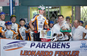 Ciclismo: Leonardo conquista o cenário nacional