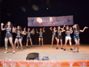 São Luís: Dança e patinação fazem o espetáculo