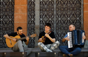 Contos e música em mais um Trocando em Frente