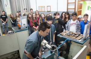 "Mundo Senai" ajuda a escolher profissão