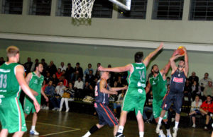 Cosseno se garante nos playoffs