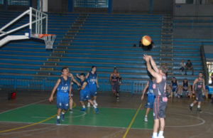 Estadual de Basquete: Cosseno vai aos playoffs