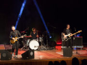 Nei Van Soria apresenta músicas e resgata hits