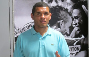 Ex-zagueiro do Inter é o novo técnico do Avenida