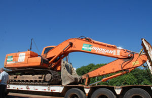 Agricultura Município já conta com escavadeira Hidráulica