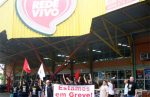 Funcionários da Rede Vivo fazem paralisação
