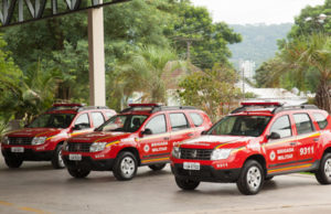 Novas viaturas são entregues aos Bombeiros
