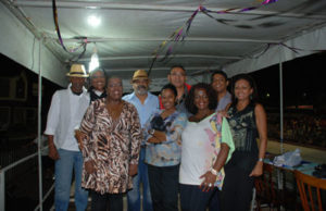 A alegria na passarela do samba em Santa Cruz