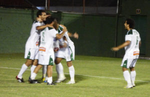 Avenida vence. Galo empata fora