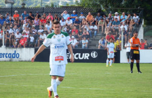 Avenida: Atacante Clodoaldo deve jogar domingo