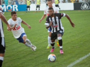 Galo busca vaga em casa