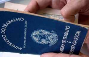 Taxa de desemprego fecha 2019 em queda