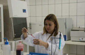Prefeitura analisa água consumida no interior