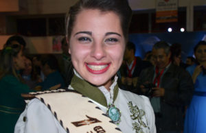 Caroline Lemos é a 1ª Prenda do RS