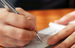 Polícia Rodoviária Federal prende suspeito com cheques falsos