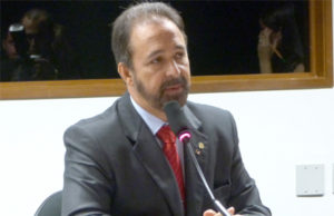"Deputado do Fumo" busca reeleição
