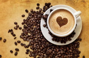 Livraria e Cafeteria Iluminura troca um beijo por um café